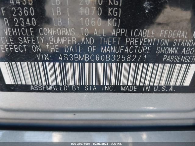 Photo 8 VIN: 4S3BMBC60B3258271 - SUBARU LEGACY 