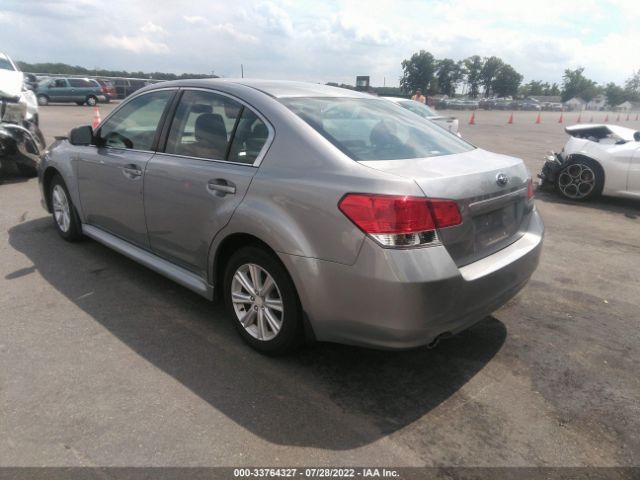 Photo 2 VIN: 4S3BMBC60B3265205 - SUBARU LEGACY 