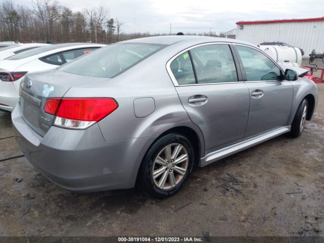 Photo 3 VIN: 4S3BMBC61B3246713 - SUBARU LEGACY 