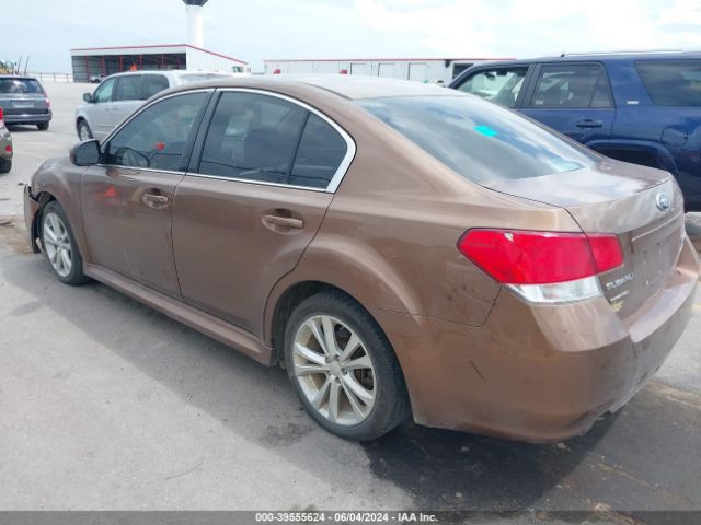 Photo 2 VIN: 4S3BMBC61D3033523 - SUBARU LEGACY 