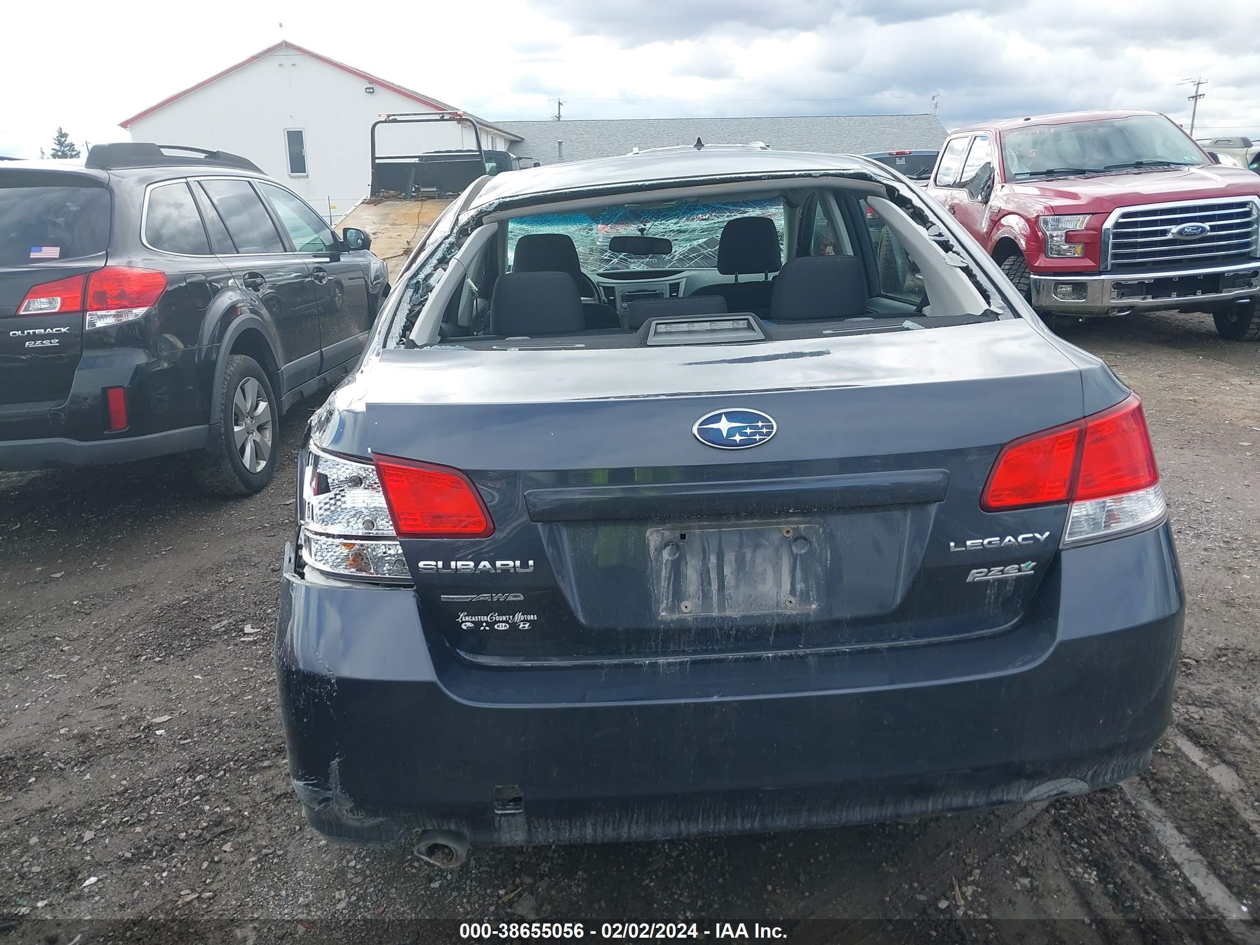 Photo 14 VIN: 4S3BMBC63B3248611 - SUBARU LEGACY 