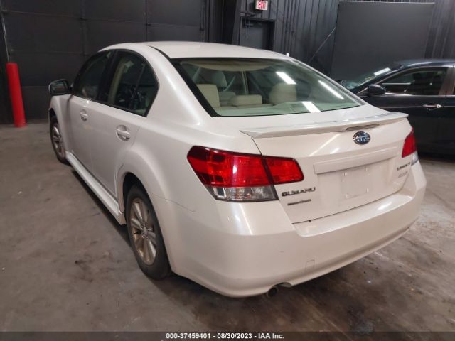 Photo 2 VIN: 4S3BMBC65B3232488 - SUBARU LEGACY 