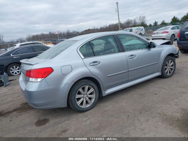 Photo 3 VIN: 4S3BMBC67C3032245 - SUBARU LEGACY 