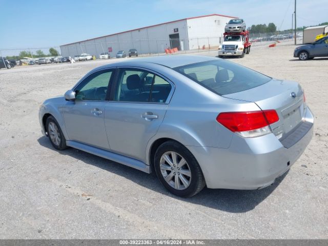 Photo 2 VIN: 4S3BMBC67C3037767 - SUBARU LEGACY 