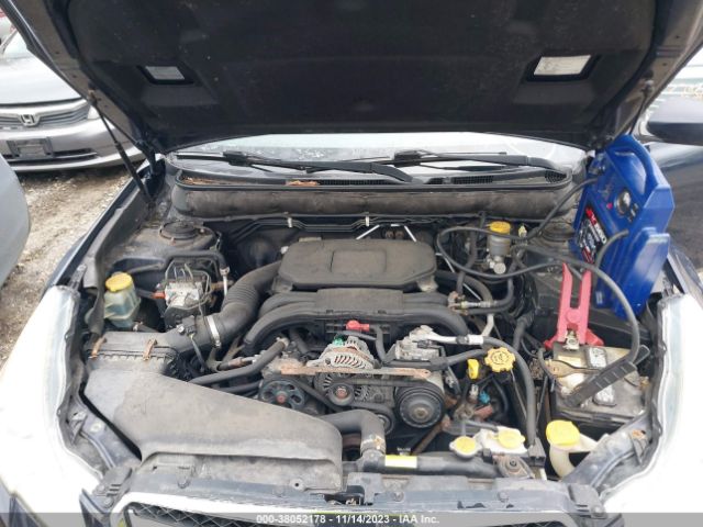 Photo 9 VIN: 4S3BMBC67C3042757 - SUBARU LEGACY 