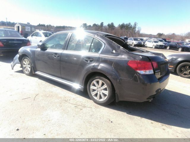 Photo 2 VIN: 4S3BMBC68B3235210 - SUBARU LEGACY 