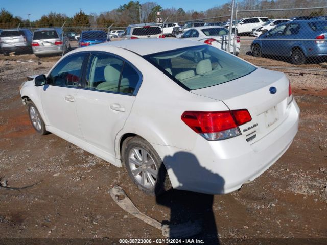 Photo 2 VIN: 4S3BMBC68C3038748 - SUBARU LEGACY 