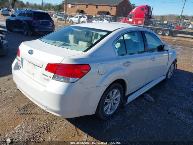 Photo 3 VIN: 4S3BMBC68C3038748 - SUBARU LEGACY 