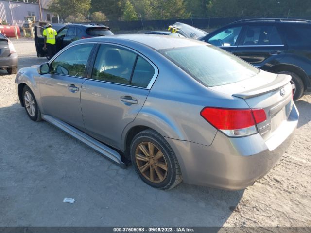 Photo 2 VIN: 4S3BMBC69A3243962 - SUBARU LEGACY 