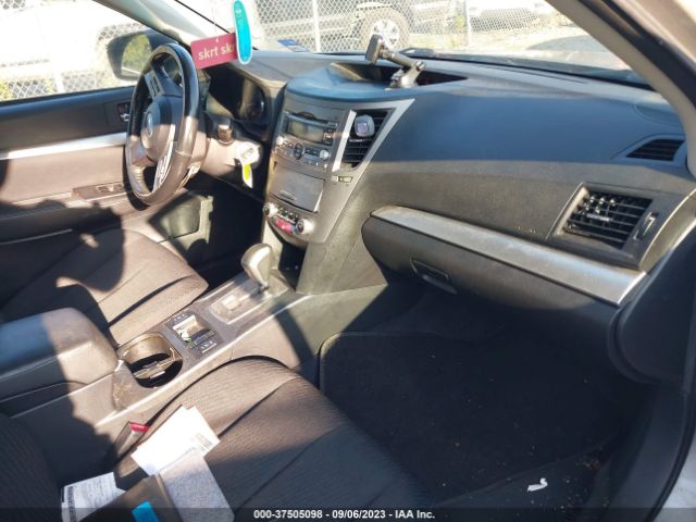 Photo 4 VIN: 4S3BMBC69A3243962 - SUBARU LEGACY 