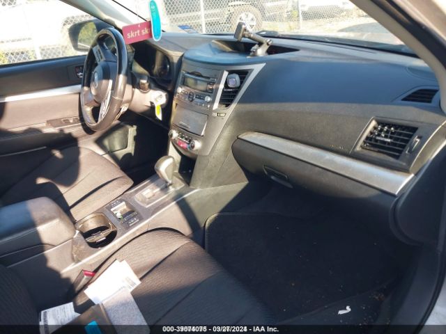 Photo 4 VIN: 4S3BMBC69A3243962 - SUBARU LEGACY 