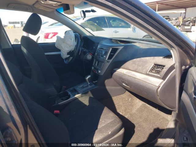 Photo 4 VIN: 4S3BMBC69B3251786 - SUBARU LEGACY 