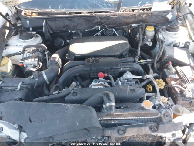 Photo 9 VIN: 4S3BMBC69C3032862 - SUBARU LEGACY 