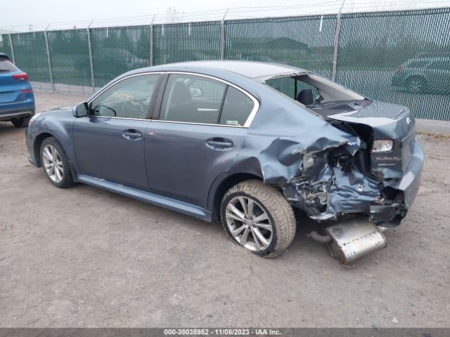 Photo 2 VIN: 4S3BMBC69D3035097 - SUBARU LEGACY 