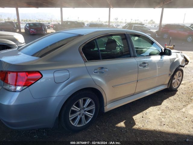 Photo 4 VIN: 4S3BMBC6XC3028724 - SUBARU LEGACY 