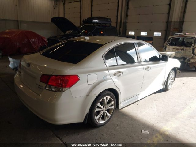 Photo 3 VIN: 4S3BMBC6XE3018729 - SUBARU LEGACY 