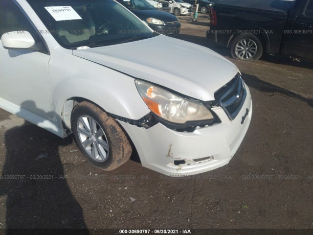 Photo 5 VIN: 4S3BMBE69A3217553 - SUBARU LEGACY 