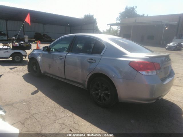 Photo 2 VIN: 4S3BMBF60A3212904 - SUBARU LEGACY 