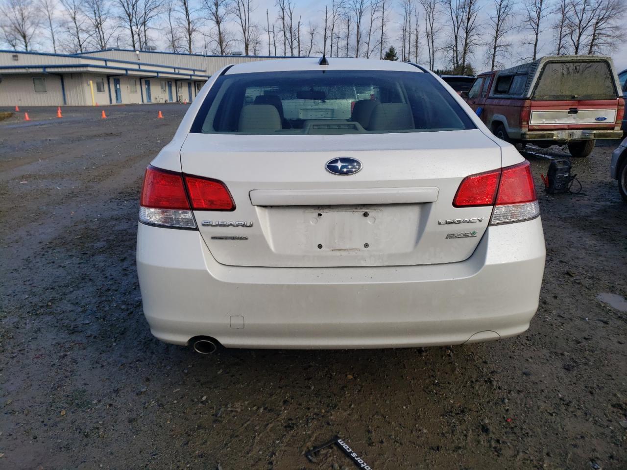 Photo 5 VIN: 4S3BMBF65B3225519 - SUBARU LEGACY 