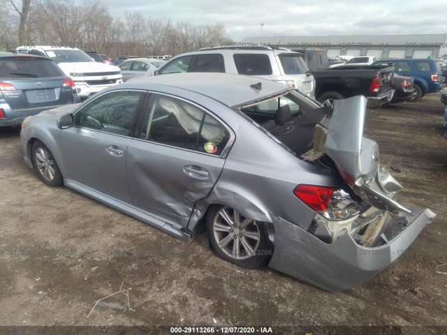 Photo 2 VIN: 4S3BMBF6XC3005553 - SUBARU LEGACY 