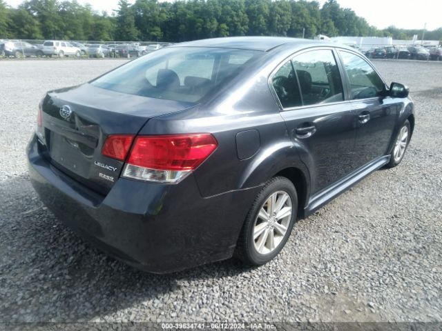 Photo 3 VIN: 4S3BMBG61B3213947 - SUBARU LEGACY 