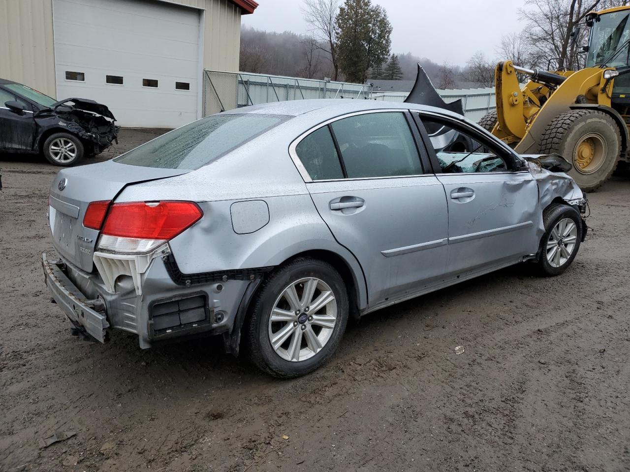 Photo 2 VIN: 4S3BMBG61C3013183 - SUBARU LEGACY 