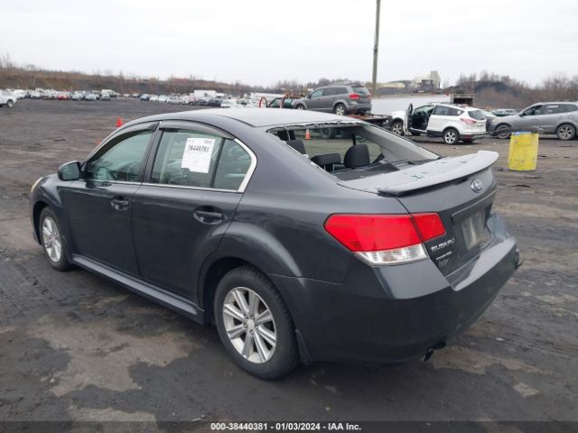 Photo 2 VIN: 4S3BMBG62B3251557 - SUBARU LEGACY 