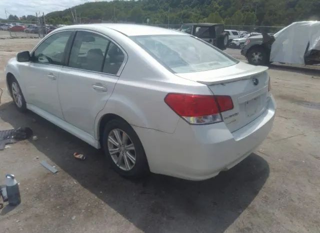 Photo 2 VIN: 4S3BMBG64B3217118 - SUBARU LEGACY 