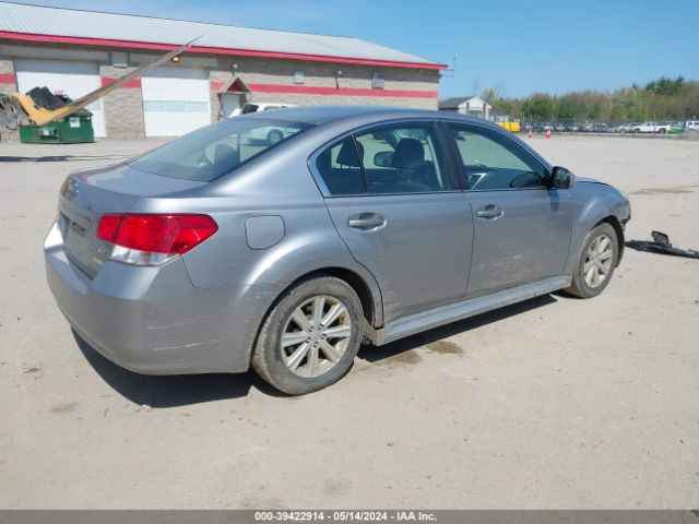 Photo 3 VIN: 4S3BMBG68A3224703 - SUBARU LEGACY 