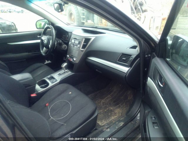 Photo 4 VIN: 4S3BMBG68B3230387 - SUBARU LEGACY 