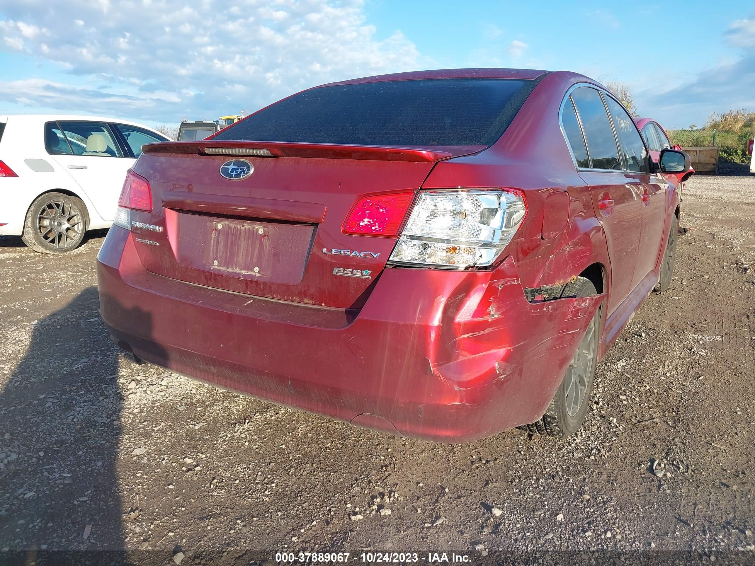 Photo 5 VIN: 4S3BMBG6XB3228446 - SUBARU LEGACY 