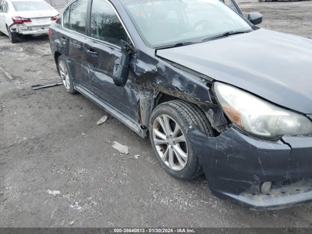 Photo 5 VIN: 4S3BMBH61D3031456 - SUBARU LEGACY 