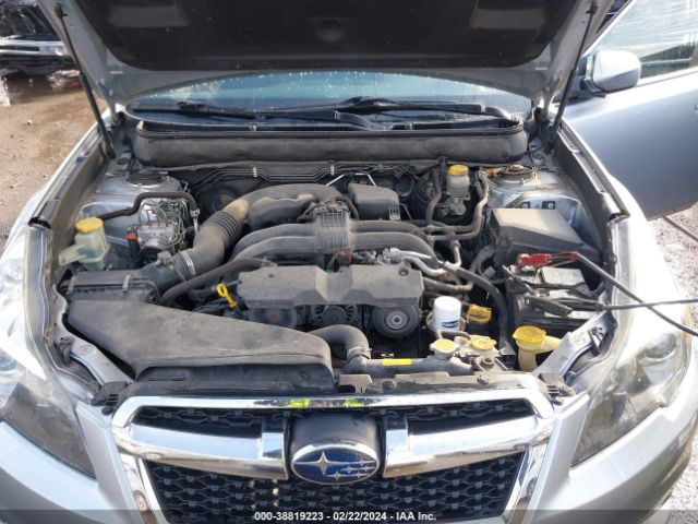 Photo 9 VIN: 4S3BMBH61E3021687 - SUBARU LEGACY 