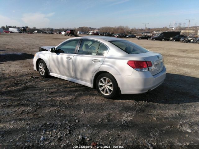 Photo 2 VIN: 4S3BMBH69A3228242 - SUBARU LEGACY 