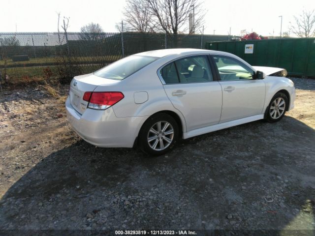 Photo 3 VIN: 4S3BMBH69A3228242 - SUBARU LEGACY 