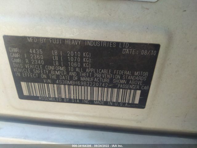 Photo 8 VIN: 4S3BMBH69B3220742 - SUBARU LEGACY 