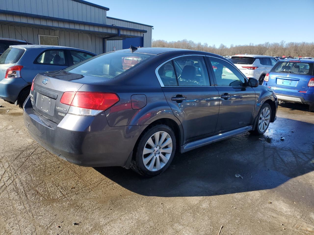 Photo 2 VIN: 4S3BMBJ64B3259085 - SUBARU LEGACY 