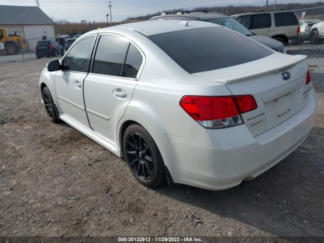 Photo 2 VIN: 4S3BMBK61D3036679 - SUBARU LEGACY 