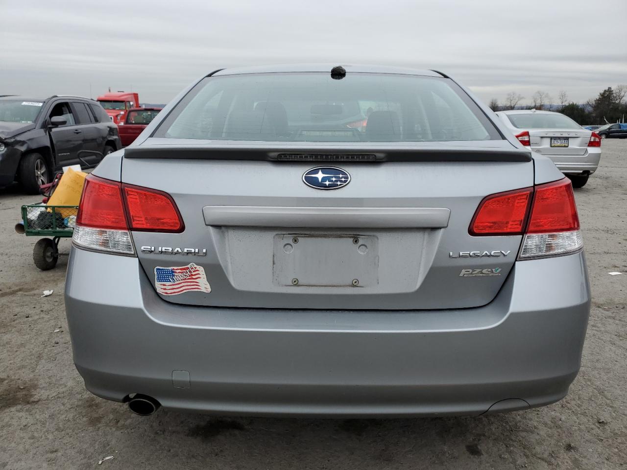 Photo 5 VIN: 4S3BMBK64A3237245 - SUBARU LEGACY 