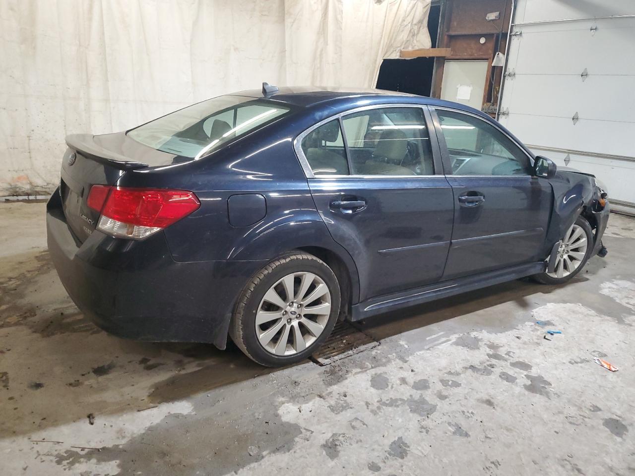 Photo 2 VIN: 4S3BMBK69C3042065 - SUBARU LEGACY 