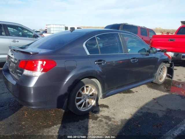 Photo 3 VIN: 4S3BMBL62B3260216 - SUBARU LEGACY 