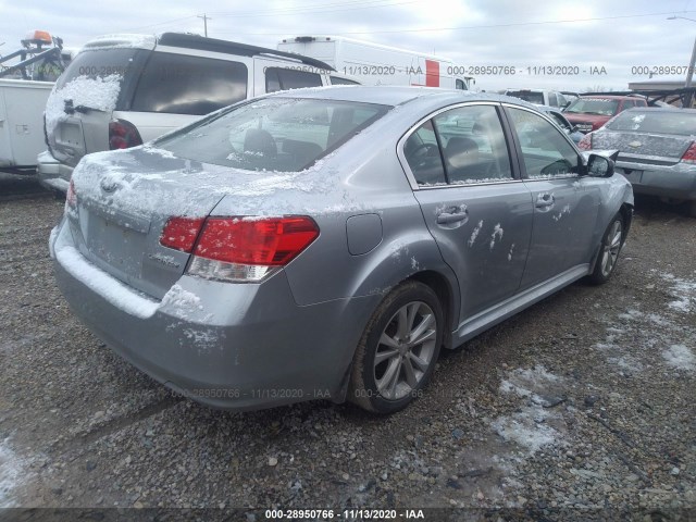 Photo 3 VIN: 4S3BMCA6XE3036639 - SUBARU LEGACY 