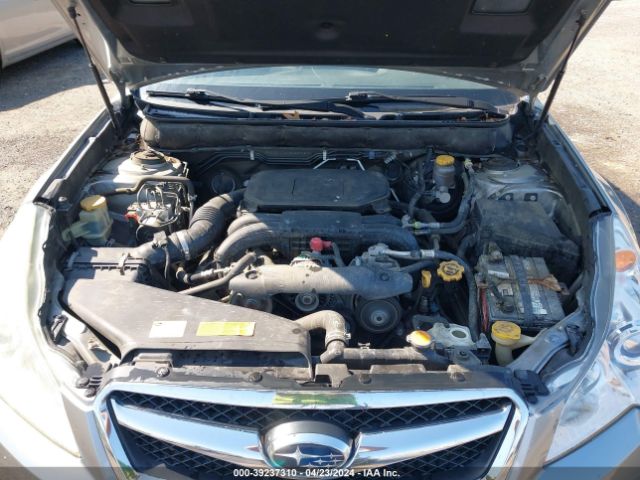 Photo 9 VIN: 4S3BMCC60B3237989 - SUBARU LEGACY 