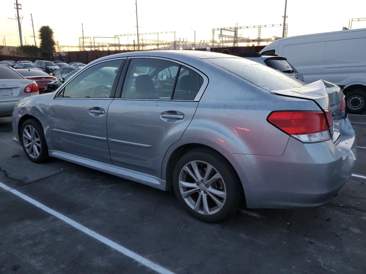 Photo 1 VIN: 4S3BMCC62D3010323 - SUBARU LEGACY 