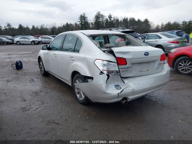 Photo 2 VIN: 4S3BMCC65A3242376 - SUBARU LEGACY 