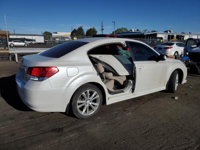 Photo 2 VIN: 4S3BMCC69D3035137 - SUBARU LEGACY 