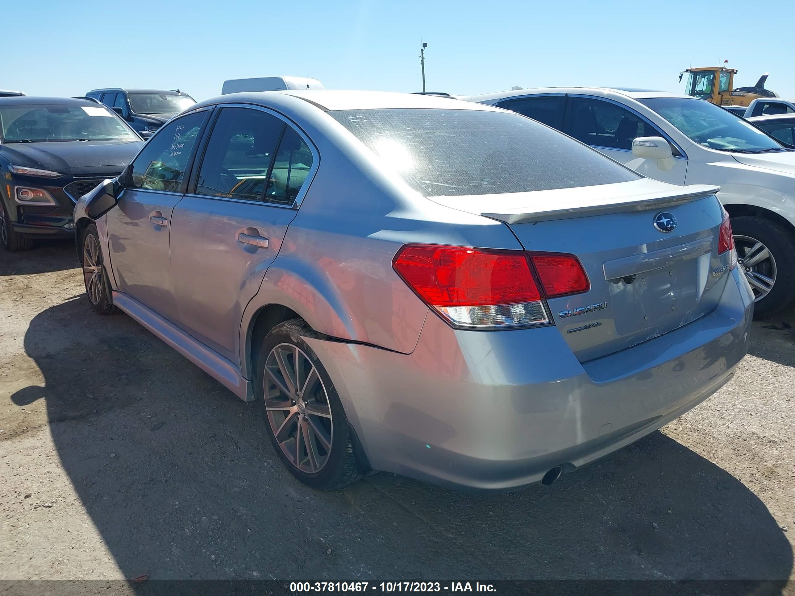 Photo 2 VIN: 4S3BMCG61D3042917 - SUBARU LEGACY 