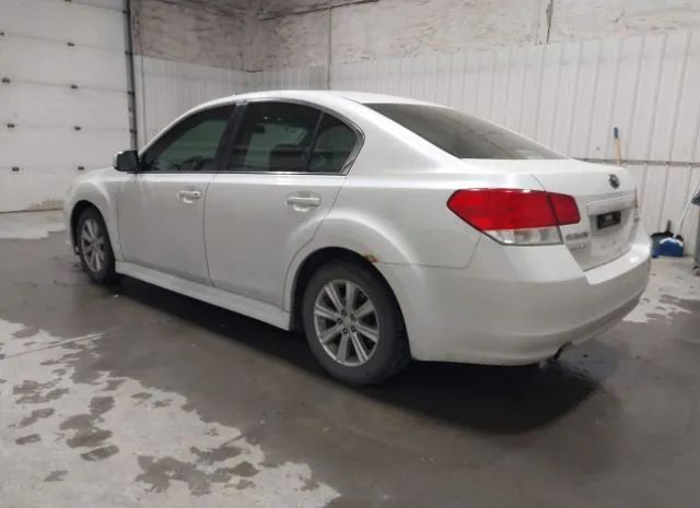 Photo 2 VIN: 4S3BMCG69B3212051 - SUBARU LEGACY 