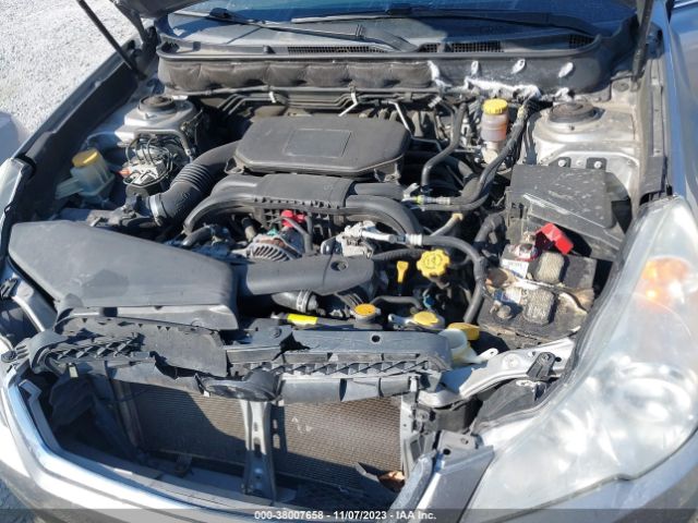 Photo 9 VIN: 4S3BMCG6XA3244652 - SUBARU LEGACY 