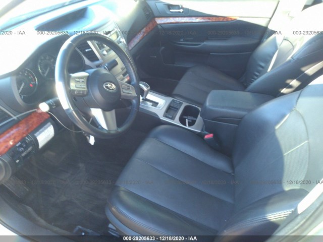 Photo 4 VIN: 4S3BMCK63B3262449 - SUBARU LEGACY 